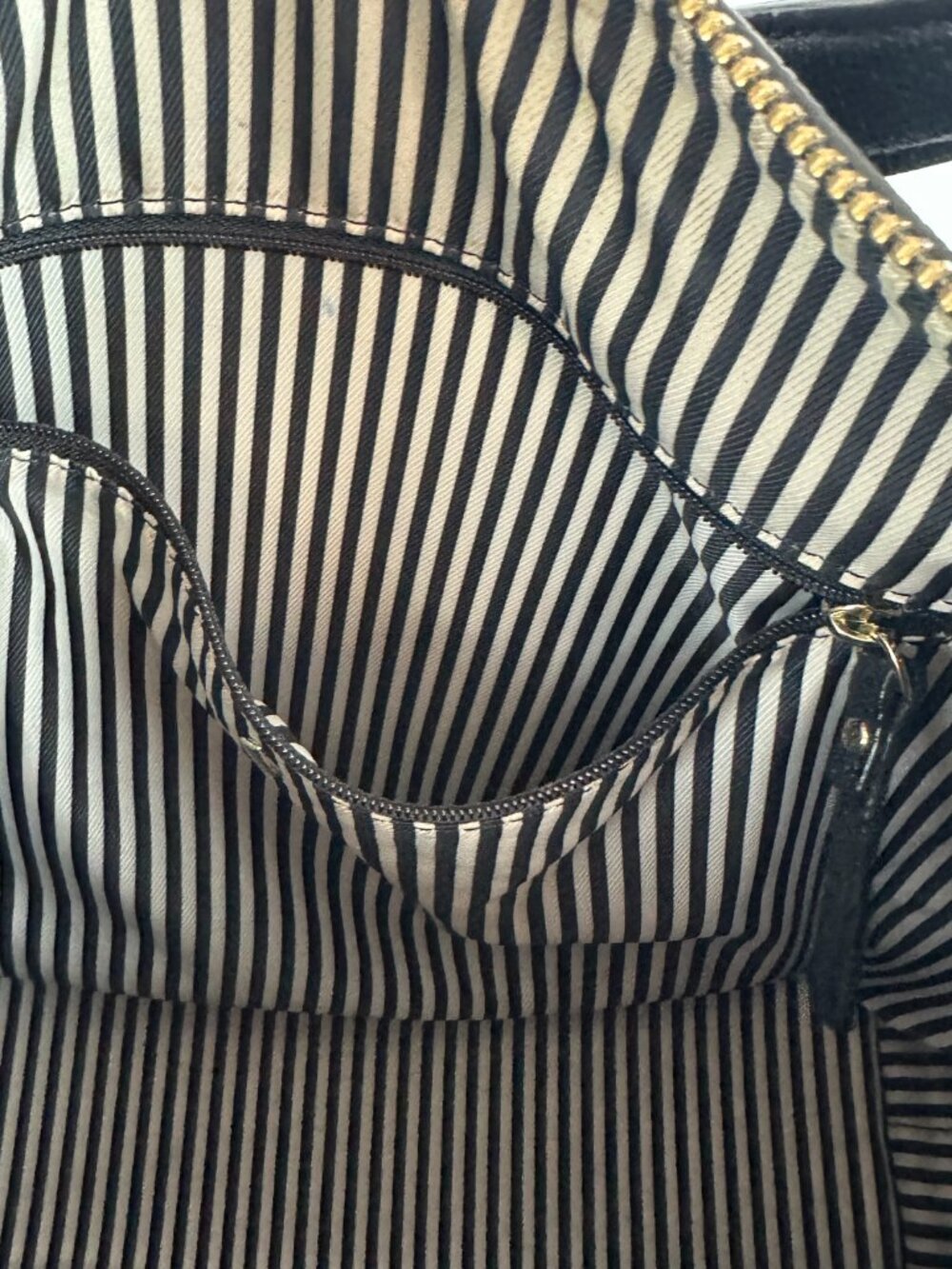 KATE SPADE NEW YORK GREENE STREET KAIA PEBBLED LEATHER SHOULDER BAG IN BLACK - Picture 5 of 12